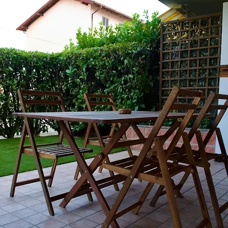 Splendido Bilocale Con Piscina アパート
